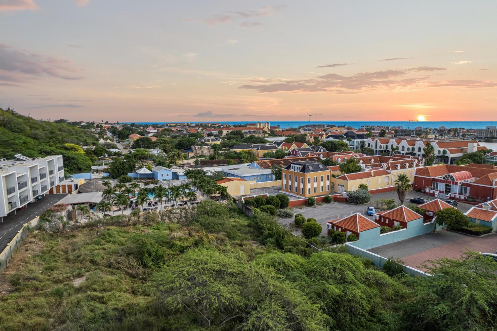 The Ritz Village (Adults Only) Willemstad Exterior foto